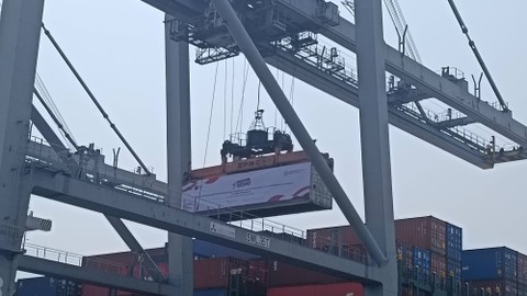 Pelepasan ekspor komoditas pertanian di Pelabuhan Tanjung Priok, Jakarta Utara, Selasa (15/8/2023). Foto: Akbar Maulana/kumparan