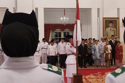 Pengukuhan Paskibraka Tahun 2023 yang akan bertugas di Upacara HUT ke-78 RI di Istana Negara. Boleh berjilbab. Foto: Nadia Riso/kumparan
