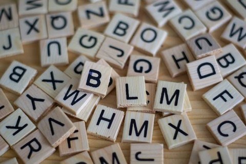 Ilustrasi contoh kata depan. Foto: Unsplash/Sven Brandsma