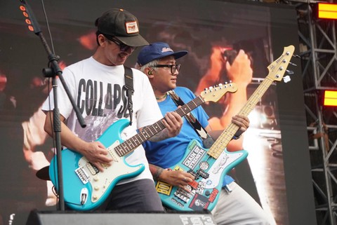 Grup musik Pee Wee Gaskins saat tampil di Soundsfest, Bekasi, Jawa Barat, Minggu (20/8/2023). Foto: Iqbal Firdaus/kumparan