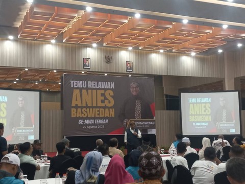 Bacapres dari Koalisi Perubahan Anies Baswedan dalam temu relawan se Jawa Tengah di Semarang. Foto: Intan Alliva/kumparan