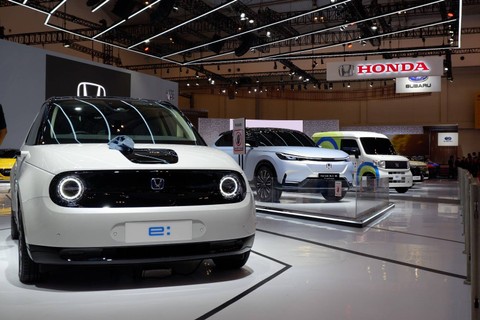 Lini prototipe mobil listrik Honda di GIIAS 2023, ICE BSD Tangerang.  Foto: Aditya Pratama Niagara/kumparan