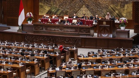 Anggota DPR dari Partai PKS, Netty Prasetiyani menyampaikan pandangan fraksinya saat Rapat Paripurna tentang Pertanggungjawaban atas Pelaksanaan APBN Tahun Anggaran 2022 di Kompleks Parlemen, Senayan, Jakarta, Kamis (24/8/2023). Foto: Asprilla Dwi Adha/Antara Foto