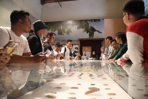 Para peserta kumparan Hangout berkeliling di Museum Fatahillah Jakarta, Selasa (22/8/2023). Foto: Melly Meiliani/kumparan