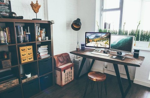 Ilustrasi Ciri-Ciri Objek  Sumber Unsplash/Vadim Sherbakov