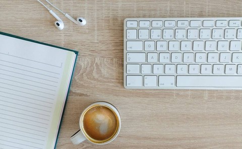 Ilustrasi Tanda Baca dalam Teks Deskripsi Sumber Unsplash/Lukas Blazek