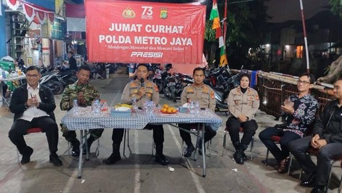 Kapolres Jakarta Barat, Kombes Pol M. Syahduddi, menghadiri acara rembug warga Kelurahan Angke, Tambora. Foto: Dok. Istimewa