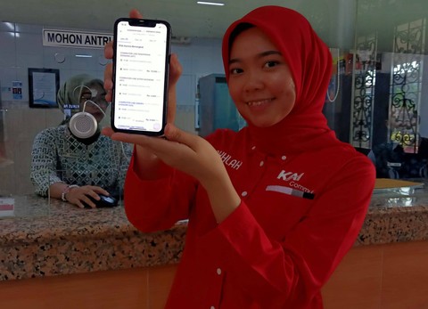 Tren Pengguna Kereta Commuter Line di Surabaya Cenderung Meningkat