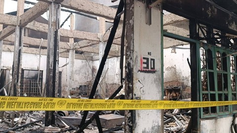 Kondisi rumah korban kebakaran yang tewaskan satu keluarga di Sunter Jaya, Jakarta Utara, Minggu (27/8/2023).  Foto: Hedi/kumparan
