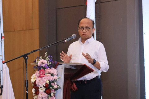 Sekjen Kemnaker Anwar Sanusi menghadiri kegiatan Peningkatan Kapasitas Pengelola Karirhub dan Job Fair Virtual bagi Dinas Tenaga Kerja Kabupaten/Kota di Malang, Jawa Timur, Senin (28/8/2023).  Foto: Kemnaker RI