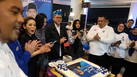 Zulhas saat memberikan sambutan pada acara Peningkatan Kapasitas Politik Anggota dan Caleg PAN Kalimantan Barat Foto: Dok. Istimewa