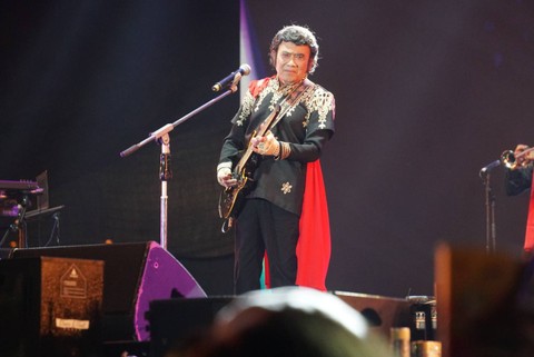 Musisi Rhoma Irama dan Soneta resmi menutup Synchronize Fest 2023 hari pertama, Jakarta, Sabtu (2/9). Foto: Iqbal Firdaus/kumparan
