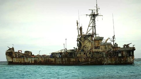 Kapal perang tua Sierra Madre dijangkarkan di Perairan Ayungan oleh Filipina