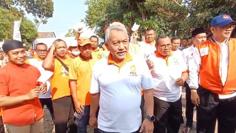 Ketum PKS Ahmad Syaikhu dalam acara menyapa para kader dan struktural PKS di Daerah Pemilihan (Dapil) Jawa Tengah (Jateng) IV, di Kantor DPD PKS Sragen, Minggu (3/9/2023).  Foto: kumparan