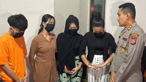 Promosikan Judi Online, 4 Remaja di Pandeglang Ditangkap Polisi - Berita  dan Informasi Seputar Barlingmascakeb dan Nasional Terbaru