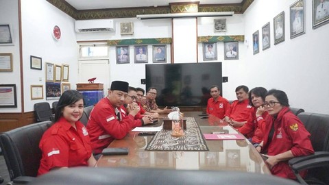 Kader PSI Kota Yogyakarta mendatangi kantor Pj Wali Kota Yogyakarta, Senin (4/9). Foto: Istimewa