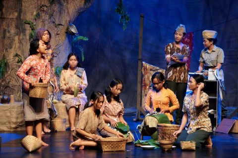Adegan pementasan teater dalam Festival Teater antar Kabupaten/Kota se-DIY. Foto: Pemkot Yogyakarta