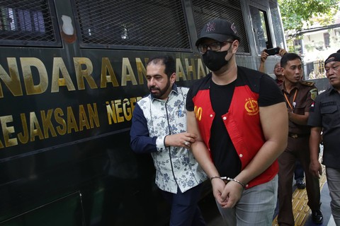 Terdakwa Ammar Zoni saat tiba untuk menjalani sidang tuntutan di Pengadilan Negeri Jakarta Selatan, Jakarta, Kamis (7/9/2023). Foto: Dok. Agus Apriyanto