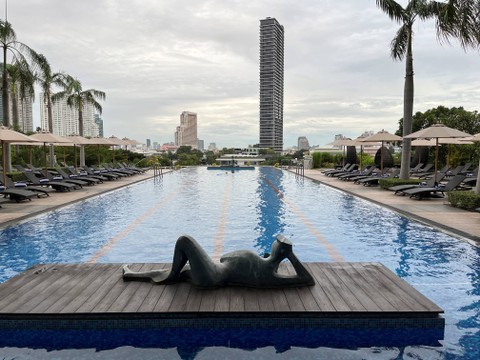Kolam renang Chatrium Hotel Riverside Bangkok. Foto: Gitario Vista Inasis/kumparan