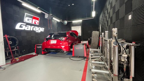 GR Garage Toyota di kawasan PIK 2, Jakarta Utara.  Foto: Aditya Pratama Niagara/kumparan