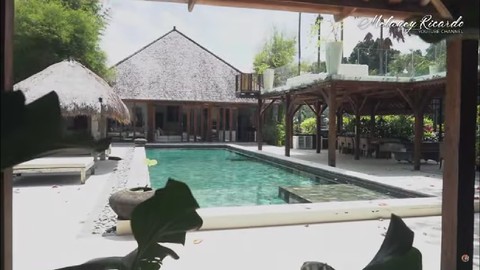 Rumah Indah Kalalo di Bali. Foto: Youtube Melaney Ricardo