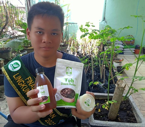 Iqbal fajar Khrisna Reyhan Halim, siswa SMP di Surabaya yang berhasil mengolah ribuan tanaman kelor jadi makanan dan minuman sehat. Foto-foto: Masruroh/Basra