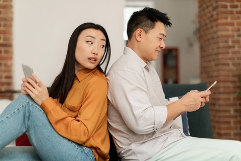 Ilustrasi Pasangan Cemburu. Foto: Prostock-studio/Shutterstock