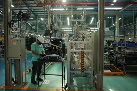 Proses produksi dan perakitan motor listrik merek ALVA di pabrik berlokasi di Cikarang, Jawa Barat. Foto: ALVA Indonesia