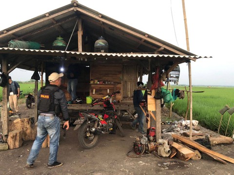 Polres Lampung Timur saat melakukan penangkapan terhadap pelaku curas. | Foto: Dok Polres Lampung Timur