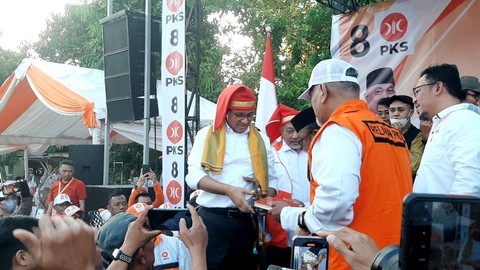 Bacapres dari Koalisi Perubahan untuk Persatuan, Anies Baswedan saat menghadiri acara Apel Siaga Pemenangan PKS Sulsel 2024 di lapangan Emmy Saelan, Jalan Hertasning Kota Makassar, Sulsel, Sabtu (23/9/2023). Foto: Dok. Istimewa