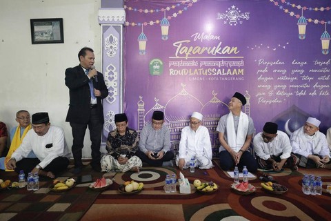 Bacapres PDIP Ganjar Pranowo bersilaturahmi dan menimba ilmu kepada sejumlah tokoh lintas agama di Kota Tangerang, Minggu (24/9/2023). Foto: Dok. Istimewa