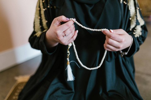 Ilustrasi Pengertian Subhanallah dan Penggunaannya. Sumber: Pexels/RDNE Stock project