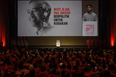 Ketua Umum Partai Solidaritas Indonesia (PSI) terpilih Kaesang Pangarep menyampaikan orasi politiknya dalam Kopi Darat Nasional (Kopdarnas) PSI di Jakarta, Senin (25/9/2023). Foto: Aditya Pradana Putra/ANTARA FOTO