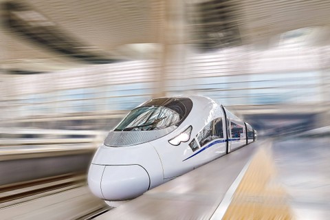 Ilustrasi kereta cepat di China. Foto: Shutterstock