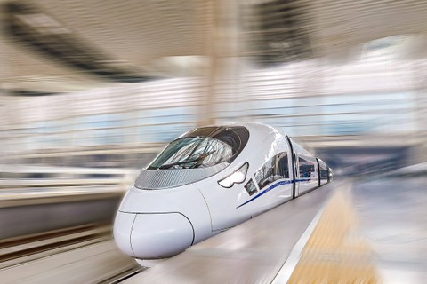 Ilustrasi kereta cepat di China. Foto: Shutterstock