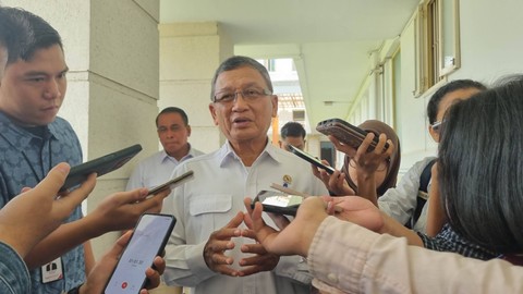 Menteri ESDM Arifin Tasrif di Kantor Kementerian ESDM, Senin (2/10/2023). Foto: Ave Airiza Gunanto/kumparan