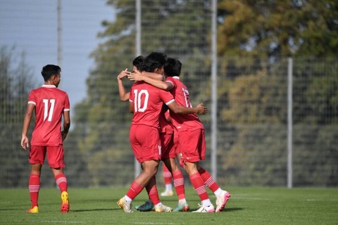 Timnas U-17 Indonesia melawan SC Paderborn Youth (U-17 dan U-19) di laga uji coba kedua di Jerman pada Senin (2/10/2023). Foto: Dok. PSSI