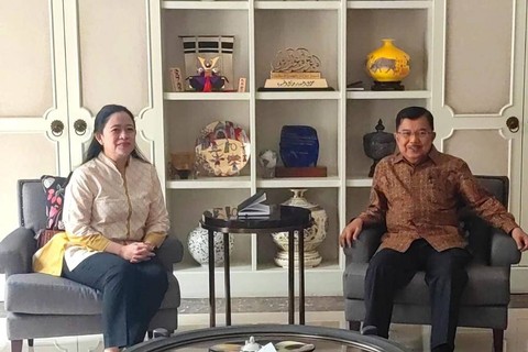 Pertemuan Jusuf Kalla dan Puan Maharani di kediaman JK Jalan Brawijaya, Jakarta Selatan, Rabu (10/4/2023). Foto: Tim Media Jusuf Kalla