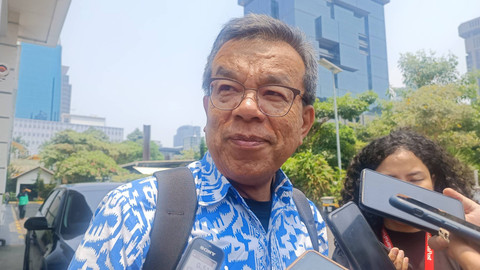 Wakil Ketua Sekretaris Just Energy Transition Partnership (JETP) Paul Butarbutar di Gedung Kementerian ESDM, Jumat (6/10/2023).    Foto: Ghinaa Rahmatika/kumparan