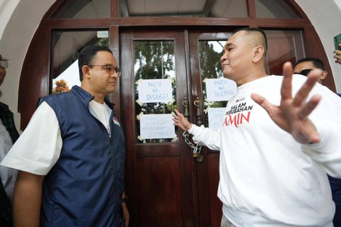 Anies di halaman Gedung Indonesia Menggugat, Bandung. Foto: Dok. Istimewa