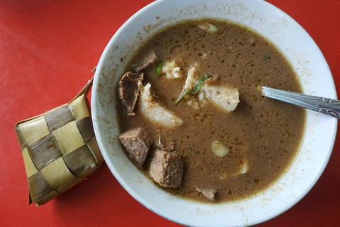 Ilustrasi Sop Konro Karebosi Makassar. Foto: Shutterstock
