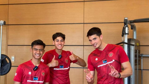 Pratama Arhan, Rafael Struick dan Elkan Baggott ketika ditemui di Jakarta, Senin (9/10/2023). Foto: Soni Insan Bagus/kumparan