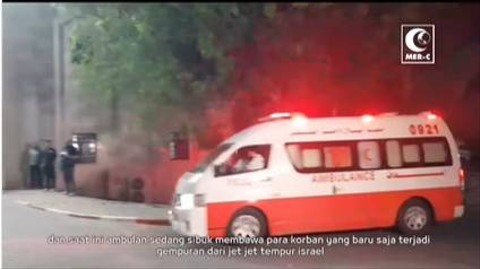 Kesibukan ambulans di Rumah Sakit Indonesia di Jalur Gaza, Palestina, Senin (9/10/2023). Foto: Instagram/@mercindonesia