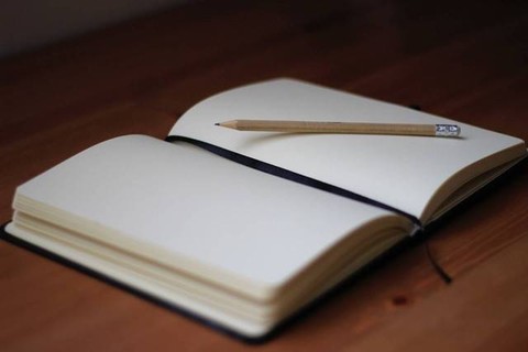 Ilustrasi kunci jawaban bahasa indonesia kelas 9 halaman 93 - Sumber: Unsplash/Jan Kahanek