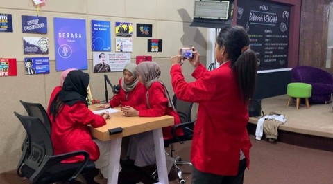 Proses pembuatan konten. Foto: Dokumentasi Pribadi
