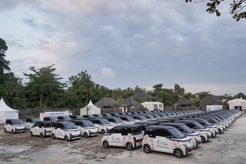 Wuling Air ev sebagai Official Car Partner dalam Konferensi Tingkat Tinggi (KTT) Archipelagic and Island States (AIS) Forum 2023 'Fostering Collaboration, Enabling Innovation, For Our Ocean and Our Future', 10-11 Oktober di Bali. Foto: Wuling Motors