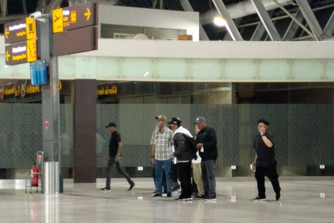 SYL terbang ke Jakarta usai ditetapkan tersangka. Foto: Dok. Istimewa