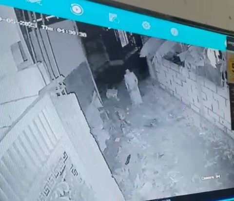 CCTV yang memergoki Masriah membuang sampah. Dok: Ist.