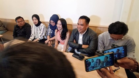 Konferensi pers Hana Hanifah di Kawasan Tebet, Jakarta Selatan.  Foto: Aprilandika Pratama/kumparan