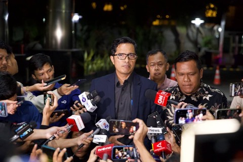 Kuasa Hukum SYL, Febri Diansyah di Gedung KPK, Kamis (12/10/2023). Foto: Iqbal Firdaus/kumparan